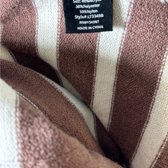 Line & Dot NWT brown super soft turtleneck sweater size small Revolve - Picture 11 of 13